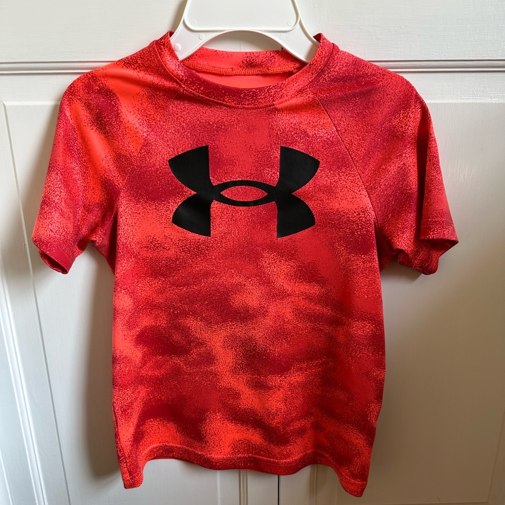 Under Armour Tshirt